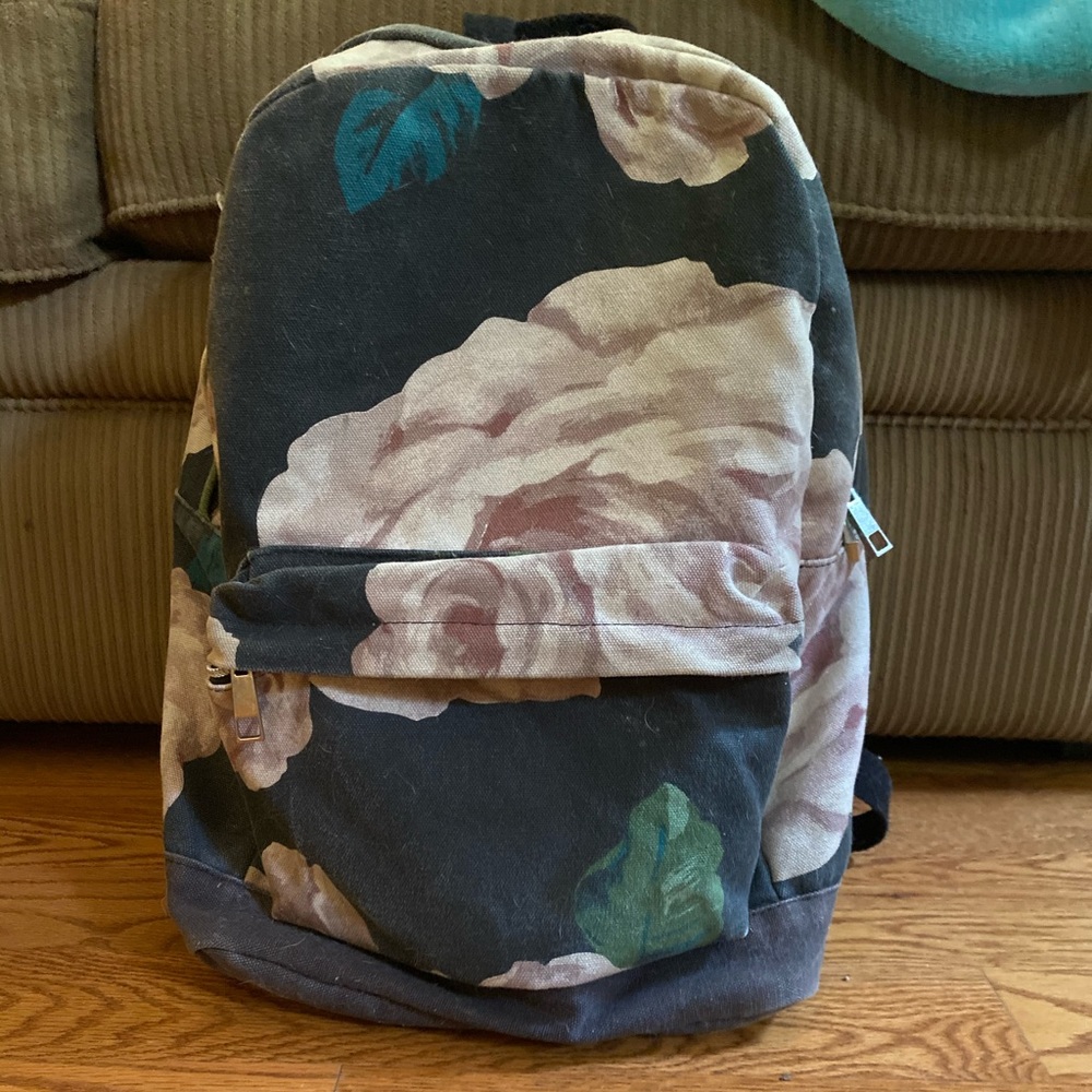 Pottery barn bed of roses backpack